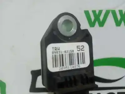 Peça sobressalente para automóvel em segunda mão sensor por toyota auris active referências oem iam 8983102150  