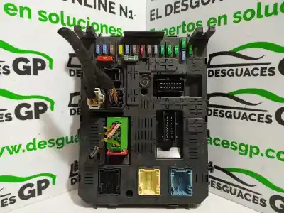 Peça sobressalente para automóvel em segunda mão caixa de fusíveis e relés por citroen c5 berlina business referências oem iam 