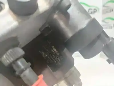 Recambio de automóvil de segunda mano de bomba inyeccion para renault megane ii berlina 5p confort authentique referencias oem iam 8200108225  