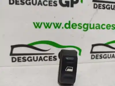 Recambio de automóvil de segunda mano de MANDO ELEVALUNAS DELANTERO IZQUIERDO para CITROEN XSARA BERLINA  referencias OEM IAM   