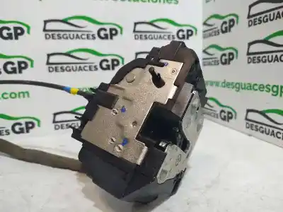 Pezzo di ricambio per auto di seconda mano serratura porta posteriore sinistra per nissan note (e11e) acenta riferimenti oem iam 61212158121  