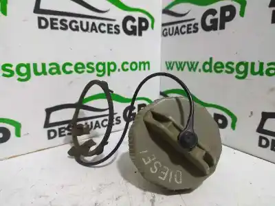 Автозапчасти б/у крышка бензобака за mazda 6 hatchback (gg) 2.0 di (gg14) ссылки oem iam 