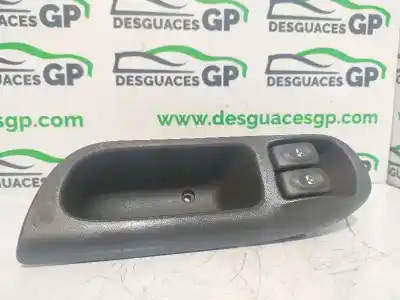 Recambio de automóvil de segunda mano de mando elevalunas delantero izquierdo para renault scenic (ja..) 1.9 dti diesel referencias oem iam   