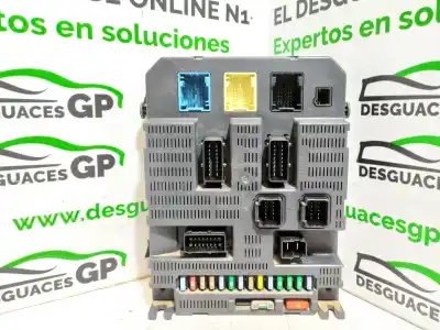 Second-hand car spare part fuse box unit for citroen c4 berlina exclusive oem iam references 9663798580