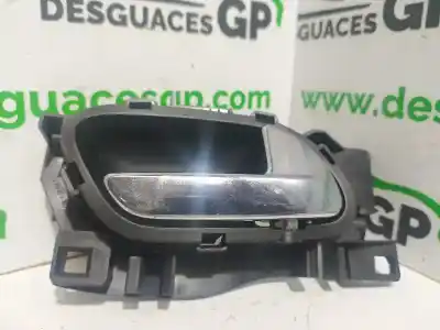 Pièce détachée automobile d'occasion POIGNÉE INTÉRIEURE AVANT DROITE pour PEUGEOT 207  Références OEM IAM 96555516VD  