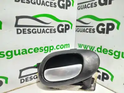 Piesă de schimb auto la mâna a doua interior mânerul dreapta fata pentru peugeot 206 berlina gti referințe oem iam   