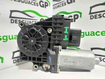 Second-hand car spare part rear left window motor for audi a4 avant (b5) 1.9 tdi quattro oem iam references 0130821787