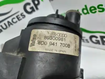 Second-hand car spare part right fog light for audi a4 avant (b5) 1.9 tdi quattro oem iam references 8d0941700b  