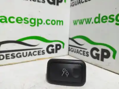 Peça sobressalente para automóvel em segunda mão TROCAR por MERCEDES-BENZ CLASE C (W204) BERLINA  Referências OEM IAM A2048707051  
