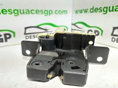 Second-hand car spare part tailgate back door handle for renault clio iii confort expression oem iam references   