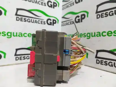Peça sobressalente para automóvel em segunda mão caixa de fusíveis e relés por citroen berlingo 1.9 d multispace referências oem iam 9568205480  