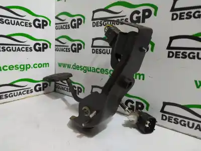 Second-hand car spare part accelerator pedal for toyota corolla (_e12_) 1.4 d (nde120_) oem iam references   