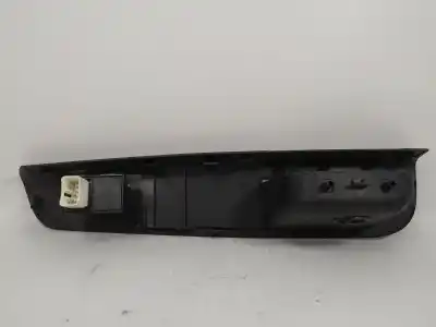 Second-hand car spare part right front power window switch for kia cee´d concept oem iam references 826311h000  