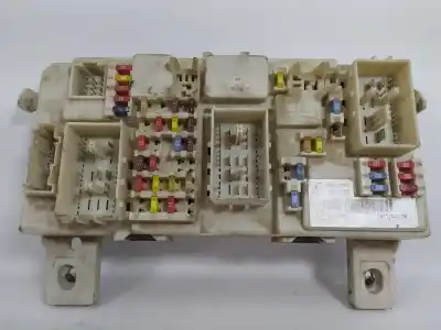 Peça sobressalente para automóvel em segunda mão caixa de fusíveis e relés por ford focus berlina (cap) ambiente (d) referências oem iam 8n5t14014gbc