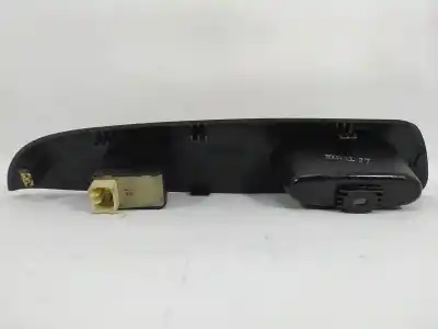 Second-hand car spare part right front power window switch for daewoo matiz cd oem iam references 612w13370  