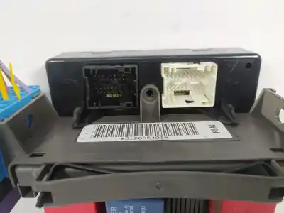 Автозапчасти б/у блок реле/предохранителей за renault laguna ii (bg0) authentique ссылки oem iam 8200141151  