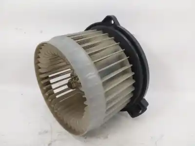 Pezzo di ricambio per auto di seconda mano MOTORE DI RISCALDAMENTO per SUZUKI IGNIS RG (FH)  Riferimenti OEM IAM 194000  