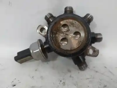 Tweedehands auto-onderdeel INJECTOR HELLING voor FORD FOCUS BERLINA (CAP)  OEM IAM-referenties 4M5Q9D280DB  
