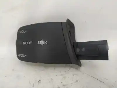 Peça sobressalente para automóvel em segunda mão comandos do volante por ford focus berlina (cap) ambiente (d) referências oem iam 758709