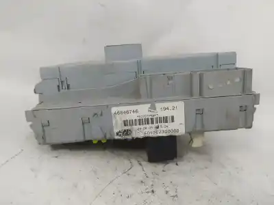 Pezzo di ricambio per auto di seconda mano SCATOLA RELÈ/FUSIBILI per FIAT CROMA (194_)  Riferimenti OEM IAM 406626  