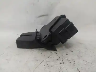 Pièce détachée automobile d'occasion coffre / serrure de porte pour volvo s40 berlina 2.4 summum références oem iam 01043431002  