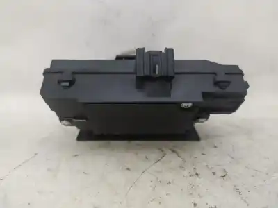 Pièce détachée automobile d'occasion coffre / serrure de porte pour volvo s40 berlina 2.4 summum références oem iam 01043431002  