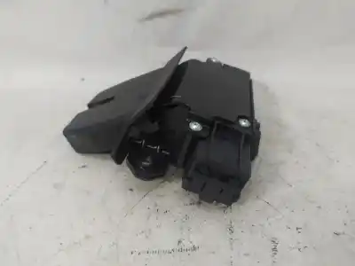 Pièce détachée automobile d'occasion coffre / serrure de porte pour volvo s40 berlina 2.4 summum références oem iam 01043431002  