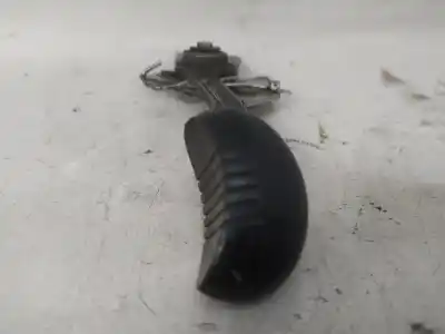 Second-hand car spare part interior left rear handle for renault 12 s.l.e especial oem iam references   