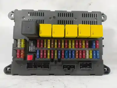 Second-hand car spare part fuse box unit for land rover freelander (ln) e familiar oem iam references ywc000492  