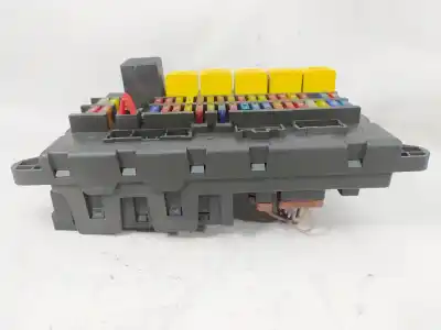 Second-hand car spare part fuse box unit for land rover freelander (ln) e familiar oem iam references ywc000492  