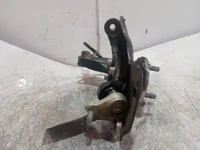 Second-hand car spare part front right knuckle for toyota auris active oem iam references   