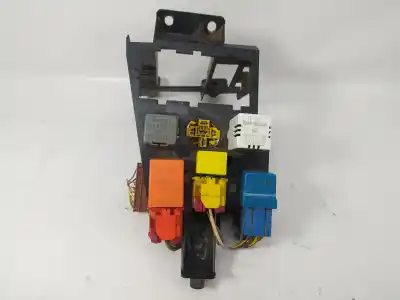 Pièce détachée automobile d'occasion boîtes à fusibles pour peugeot 106 (s2) xn références oem iam 9611914080  