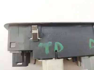 Second-hand car spare part left front power window switch for renault vel satis (bj0) privilege oem iam references 8200436526b  