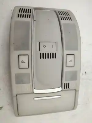 Pezzo di ricambio per auto di seconda mano LUCE INTERNA per AUDI A6 AVANT (4F5)  Riferimenti OEM IAM 4F0951177  