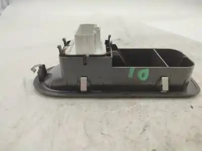 Second-hand car spare part left front power window switch for renault clio iii exception oem iam references 8200356519  