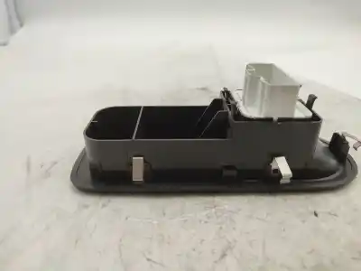 Second-hand car spare part left front power window switch for renault clio iii exception oem iam references 8200356519  
