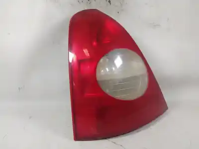 Second-hand car spare part left tailgate light for renault clio ii fase ii (b/cb0) authentique oem iam references 8200071413  