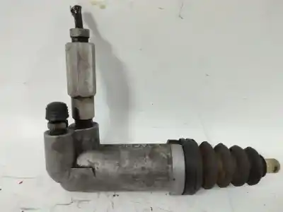 Pezzo di ricambio per auto di seconda mano cilindro frizione per audi a4 berlina (b5) 1.9 tdi riferimenti oem iam 4a0721261