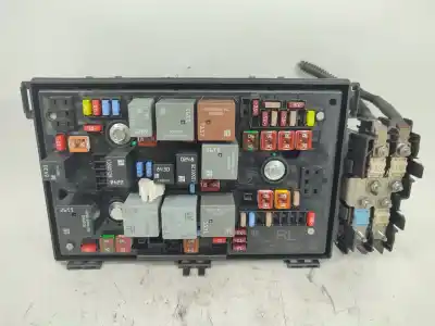 İkinci el araba yedek parçası röle/sigorta kutusu için opel astra j lim. enjoy oem iam referansları 13318785