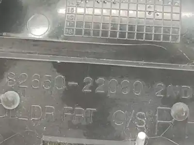 Автозапчастина б/у усередині передня права ручка для hyundai accent (x3) 1.3 cat посилання на oem iam 8265022000  