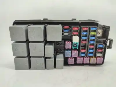 Second-hand car spare part fuse box unit for daewoo nubira berlina se oem iam references 031004