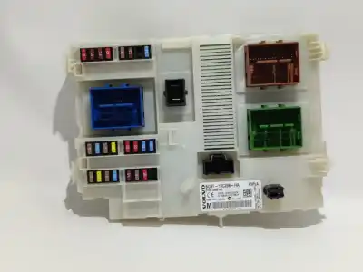 Peça sobressalente para automóvel em segunda mão caixa de fusíveis e relés por volvo s60 lim. momentum referências oem iam bg9t14c256ha