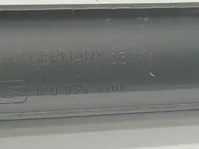 Peça sobressalente para automóvel em segunda mão haste de escova dianteiro direito por seat leon (1p1) emocion referências oem iam 1p0955410a  