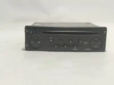 Pièce détachée automobile d'occasion système audio / radiocd pour renault mascott fg 150. 35/55/65 cabina individual références oem iam 8200633634