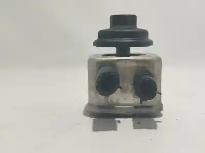 Автозапчасти б/у охладитель моторного масла за seat leon (1m1) sport ссылки oem iam 038117081  