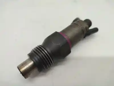 Recambio de automóvil de segunda mano de inyector para peugeot 205 berlina 1.8 diesel cat referencias oem iam lcr6735203d