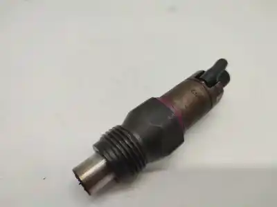 Recambio de automóvil de segunda mano de inyector para peugeot 205 berlina 1.8 diesel cat referencias oem iam lcr6735203d