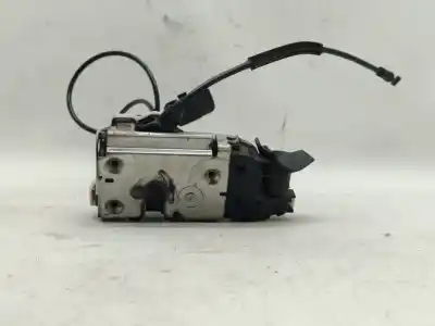 Peça sobressalente para automóvel em segunda mão fechadura da porta dianteira esquerda por renault twingo authentique referências oem iam 