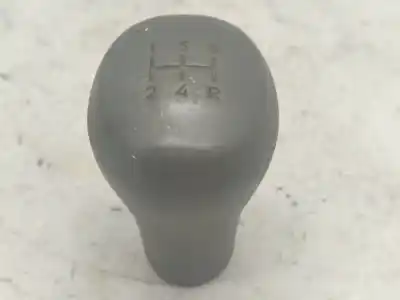 Pezzo di ricambio per auto di seconda mano pomello della leva del cambio per hyundai accent (lc) gl 4p riferimenti oem iam 