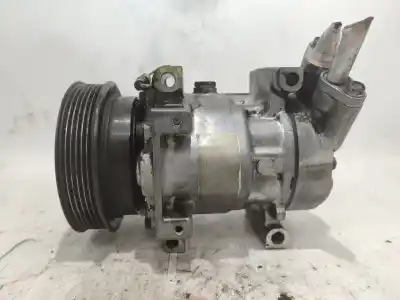 Pezzo di ricambio per auto di seconda mano compressore aria condizionata per renault clio ii fase i (b/cbo) 1.4 alize 75 cv / 55 kw riferimenti oem iam 700726  